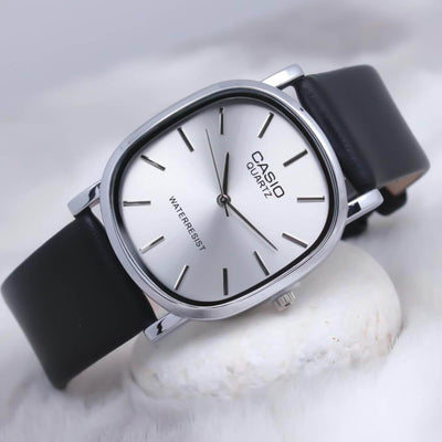 ساعة كاسيو كوارتز بحزام جلدي